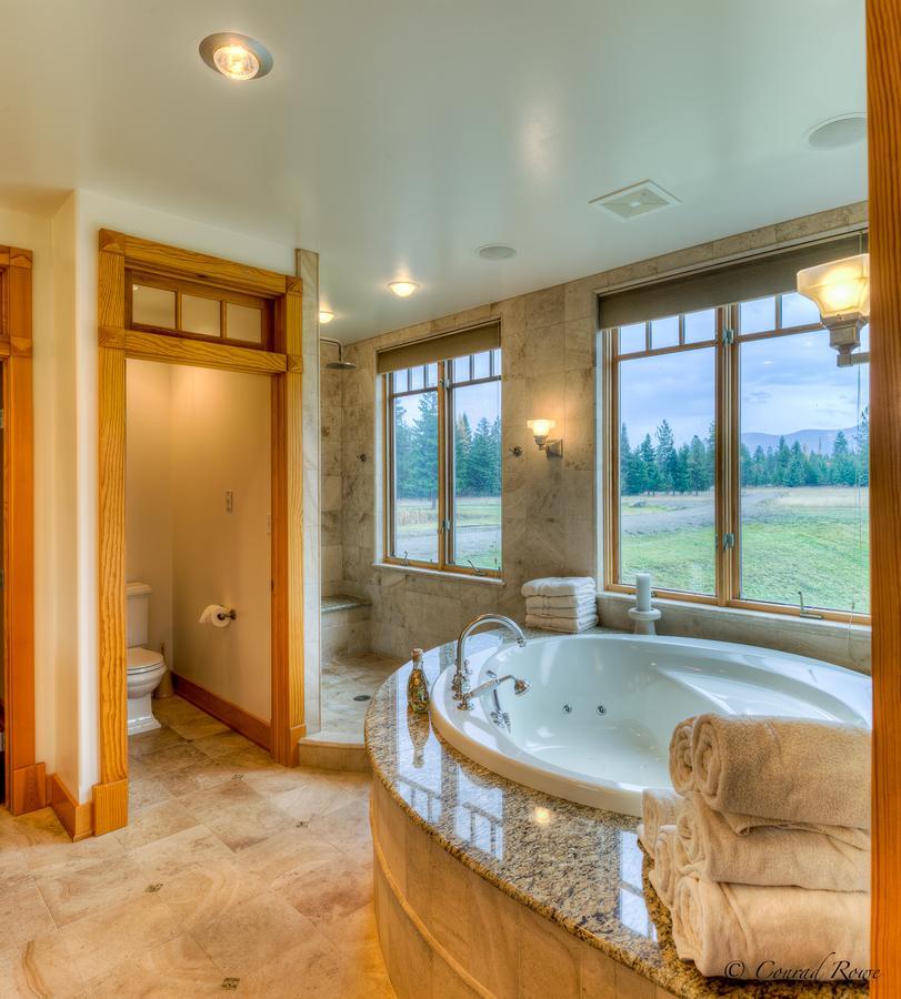 The Lodge At Trout Creek Bed And Breakfast Kültér fotó