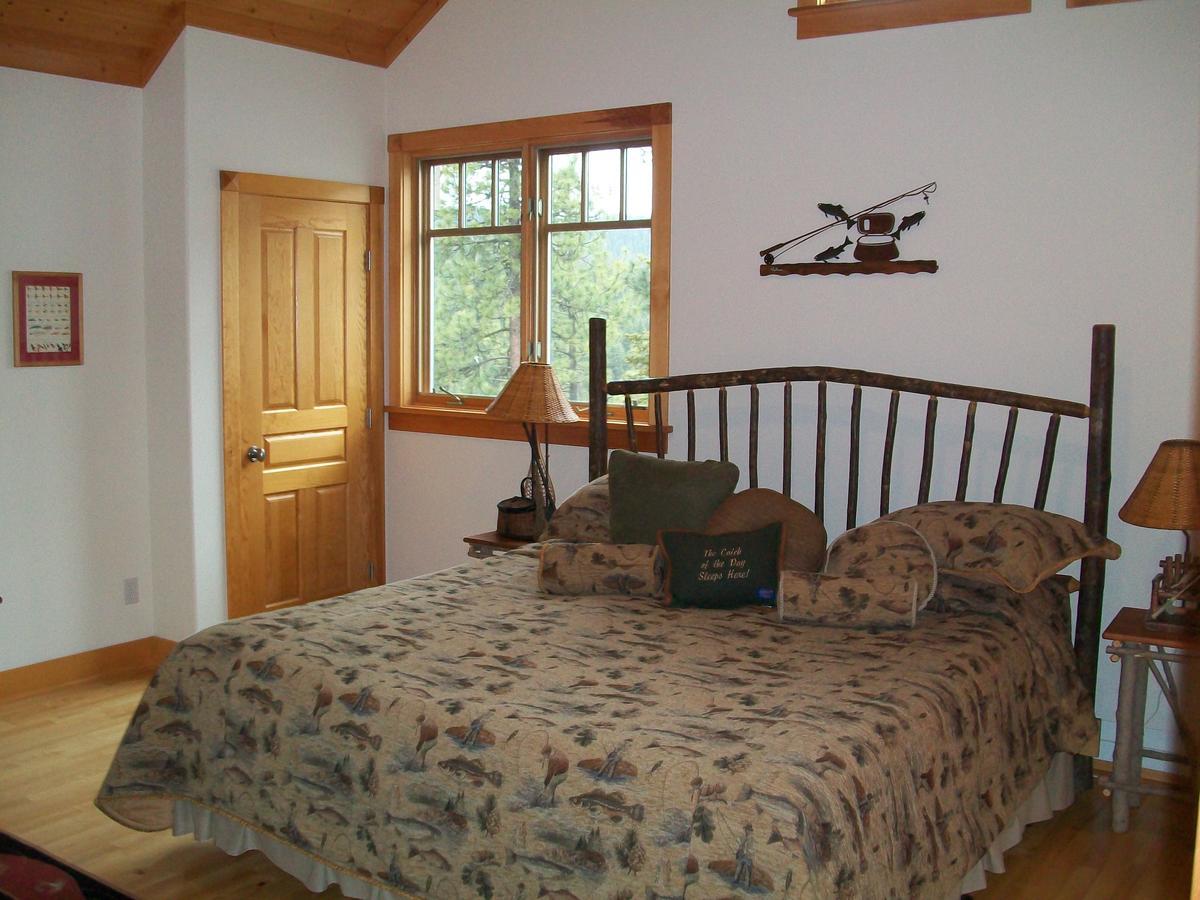 The Lodge At Trout Creek Bed And Breakfast Kültér fotó
